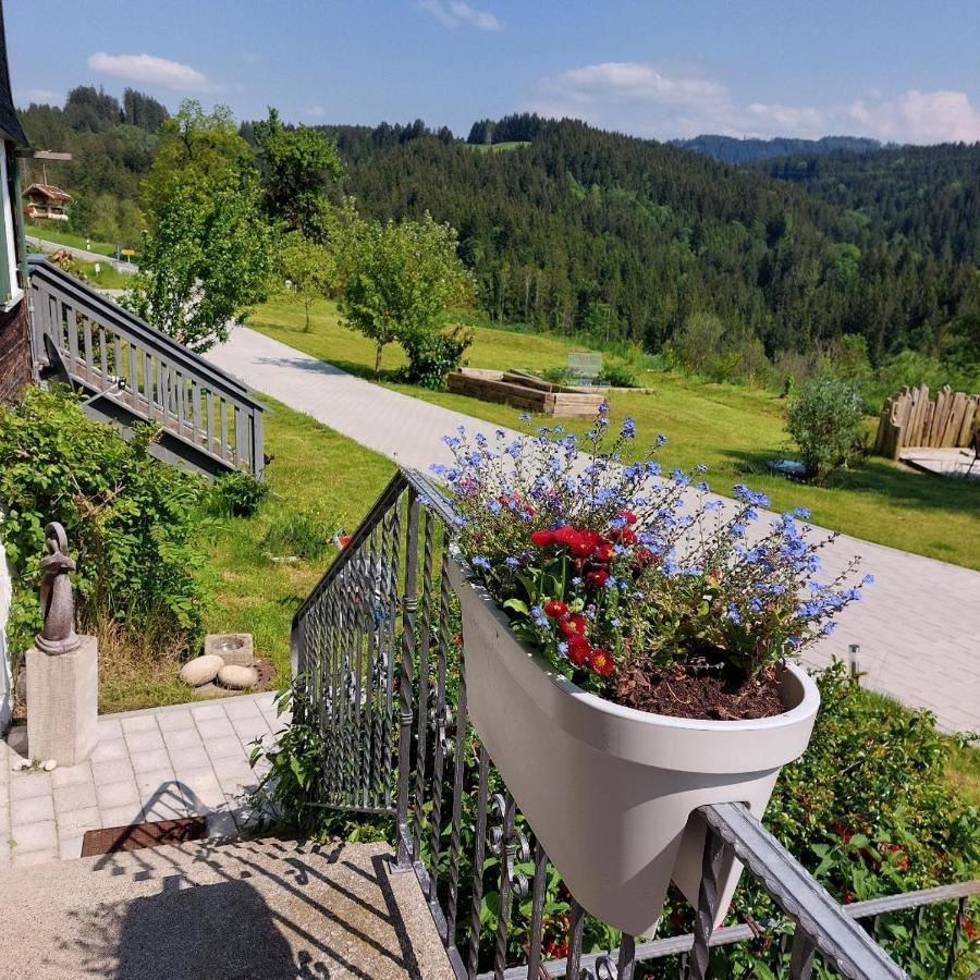 Apartment Hirsch Grunenbach Bagian luar foto
